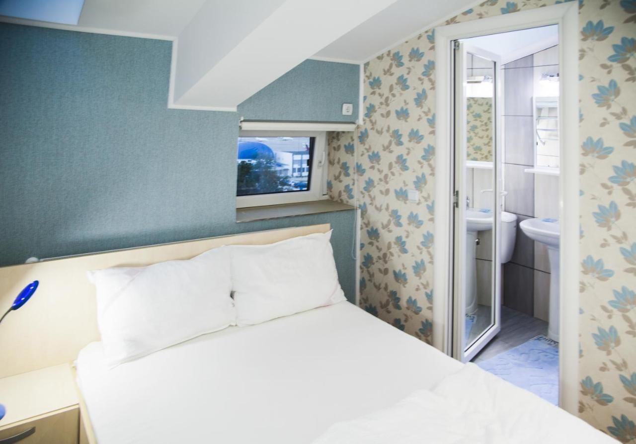 Отель Hotel La Gil Бухарест-29