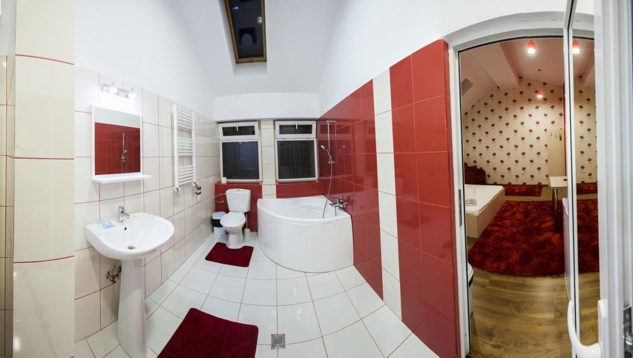 Отель Hotel La Gil Бухарест-35
