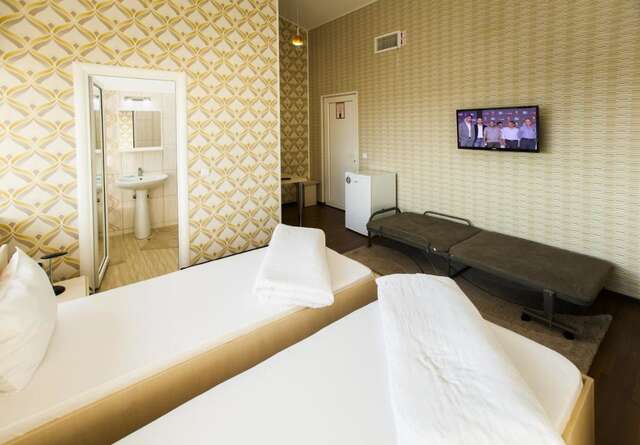 Отель Hotel La Gil Бухарест-12