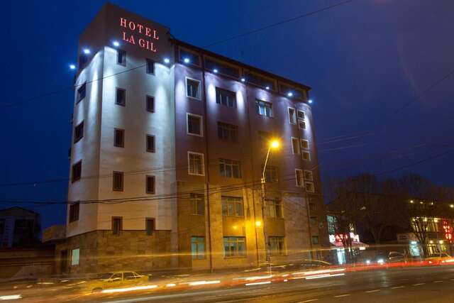 Отель Hotel La Gil Бухарест-6